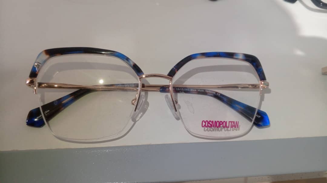 Cosmopolitan – Bleue & dorée